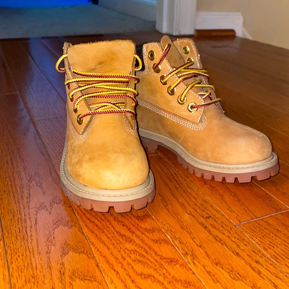 Timberlands toddlers size 9, brand new, never worn